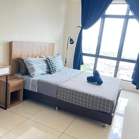 Arc Austin Hill Apartment Джохор-Бару Экстерьер фото