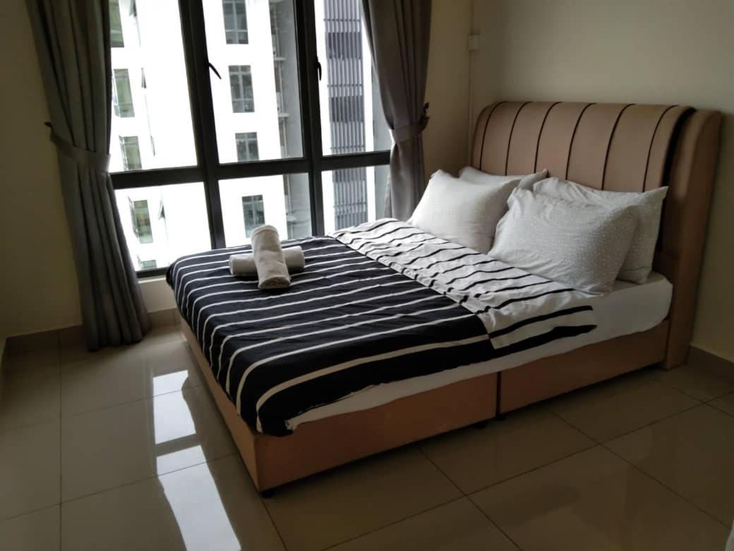Arc Austin Hill Apartment Джохор-Бару Экстерьер фото