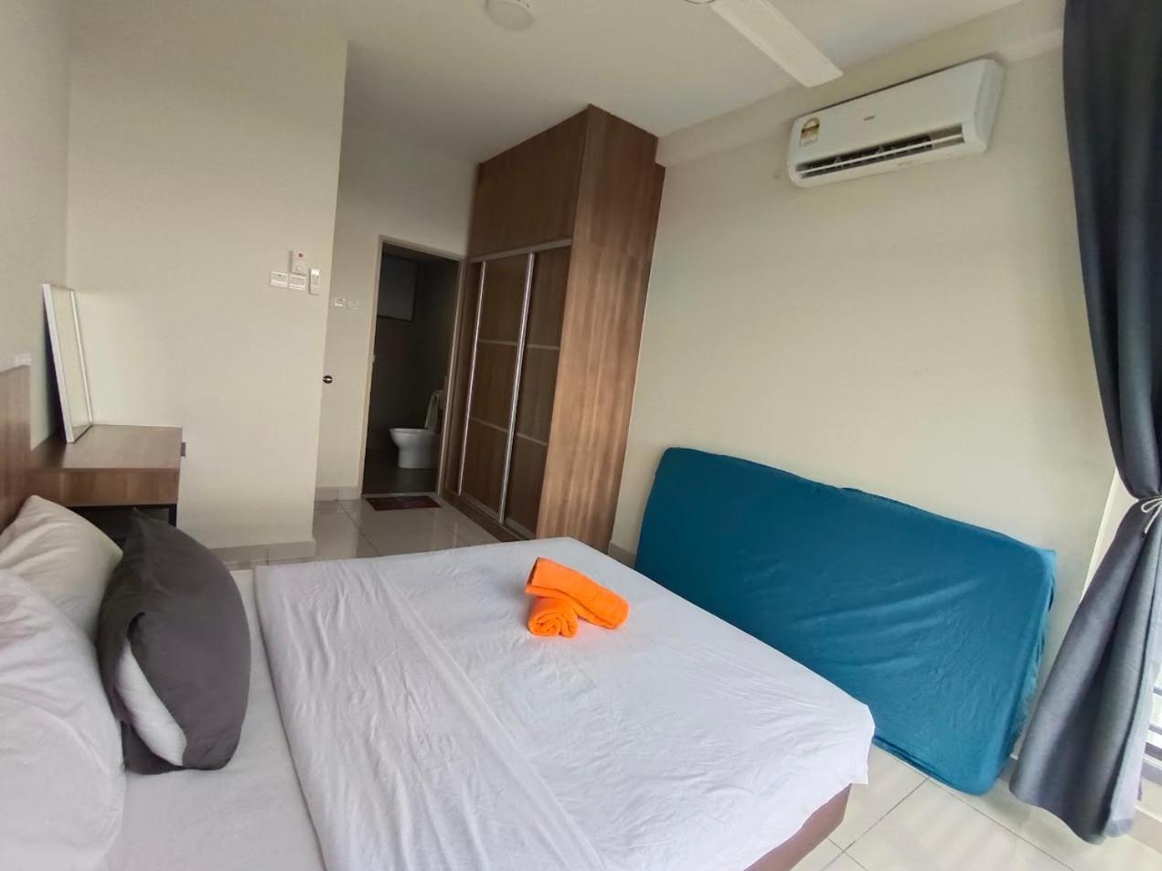 Arc Austin Hill Apartment Джохор-Бару Экстерьер фото