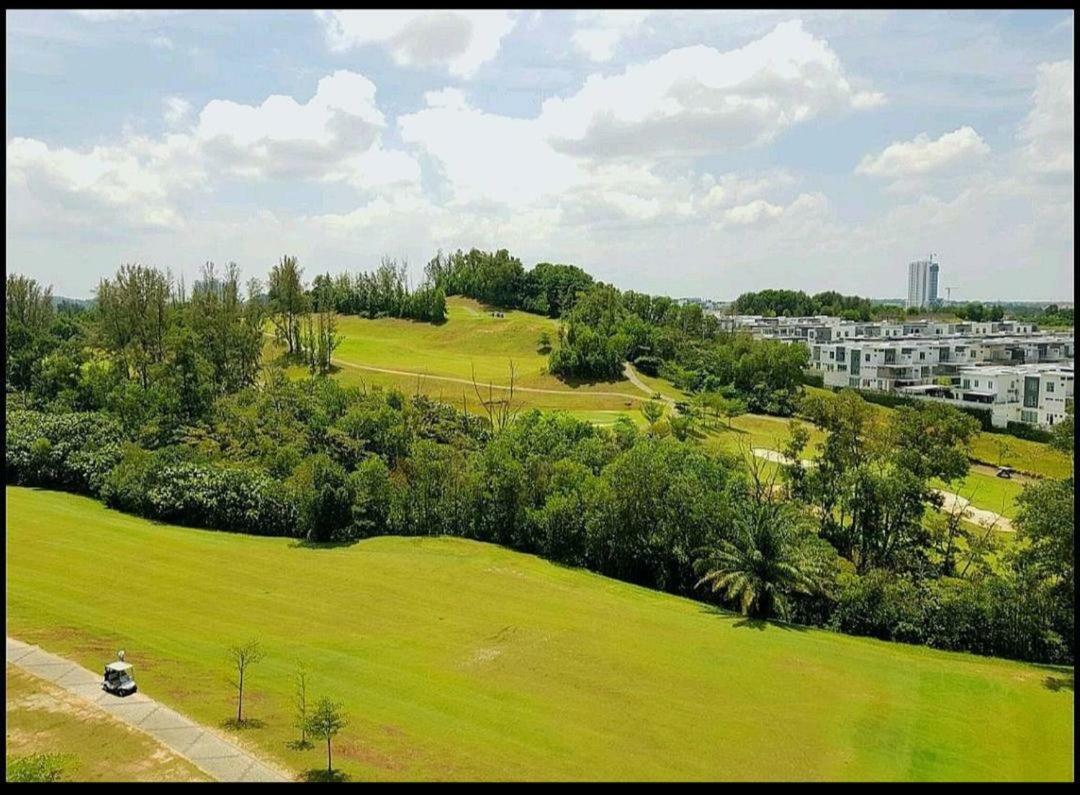 Arc Austin Hill Apartment Джохор-Бару Экстерьер фото